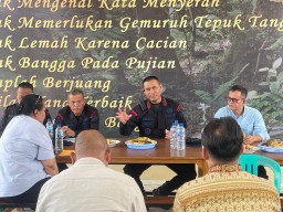 Brimob Tanam Jagung, Jamin Pangan Warga