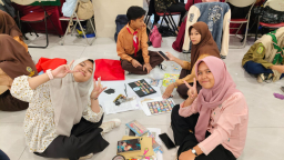 Sukses Gelar Lomba Scrapbook, SMP Muhammadiyah 1 Surabaya Warnai Peringatan Hardiknas