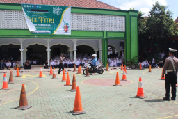 Diluar Ekspektasi, Coaching Clinic Satlantas Polres Trenggalek Disambut Antusias Santri