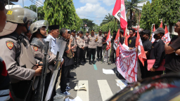 Pengamanan Aksi Damai Mahasiswa, Polres Trenggalek Utamakan Preventif Humanis
