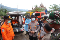 Kapolres Trenggalek Apresiasi Kerja Keras Tim SAR Gabungan, Keseluruhan Korban Tanah Longsor Ditemukan
