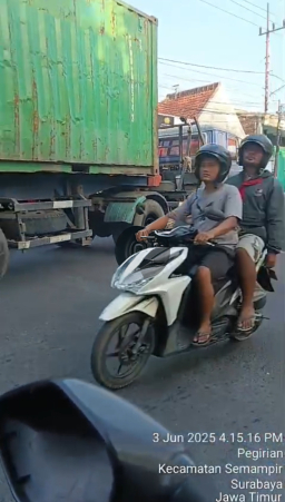 Masyarakat Minta Polda Jatim Ambil Alih, Kapolres dan Kasat Lantas Tanjung Perak Dianggap Abaikan Truk di Jam Padat