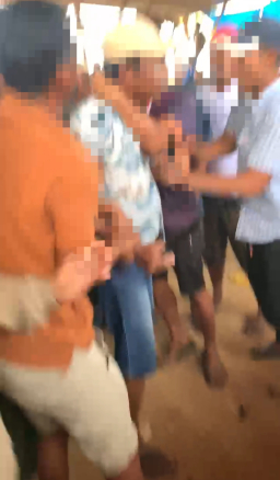 Video Beredar, Diduga Nyaris Carok Massal di Arena Judi Sabung Ayam Sampang