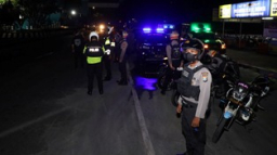 Polres Pelabuhan Tanjungperak Bersama TNI Gelar Patroli Skala Besar Pasca Pengesahan Warga Pesilat