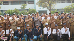 Mewujudkan Generasi Emas Bangsa, Kapolres Mojokerto Kota Mengunjungi Sekolah