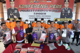 Polresta Banyuwangi Berhasil Ungkap Narkoba Selama Agustus Amankan 10 Tersangka Sita 4,4Kg Sabu Ribuan Butir Okerbaya