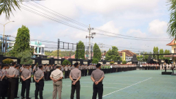 Wakapolresta Banyuwangi Pimpin Apel Jam Pimpinan, Tekankan Zero Pelanggaran dan Peningkatan Pelayanan Publik