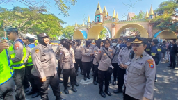 Polres Pelabuhan Tanjung Perak Kerahkan 696 Personel Amankan Pengesahan Warga Baru PSHT di Surabaya.