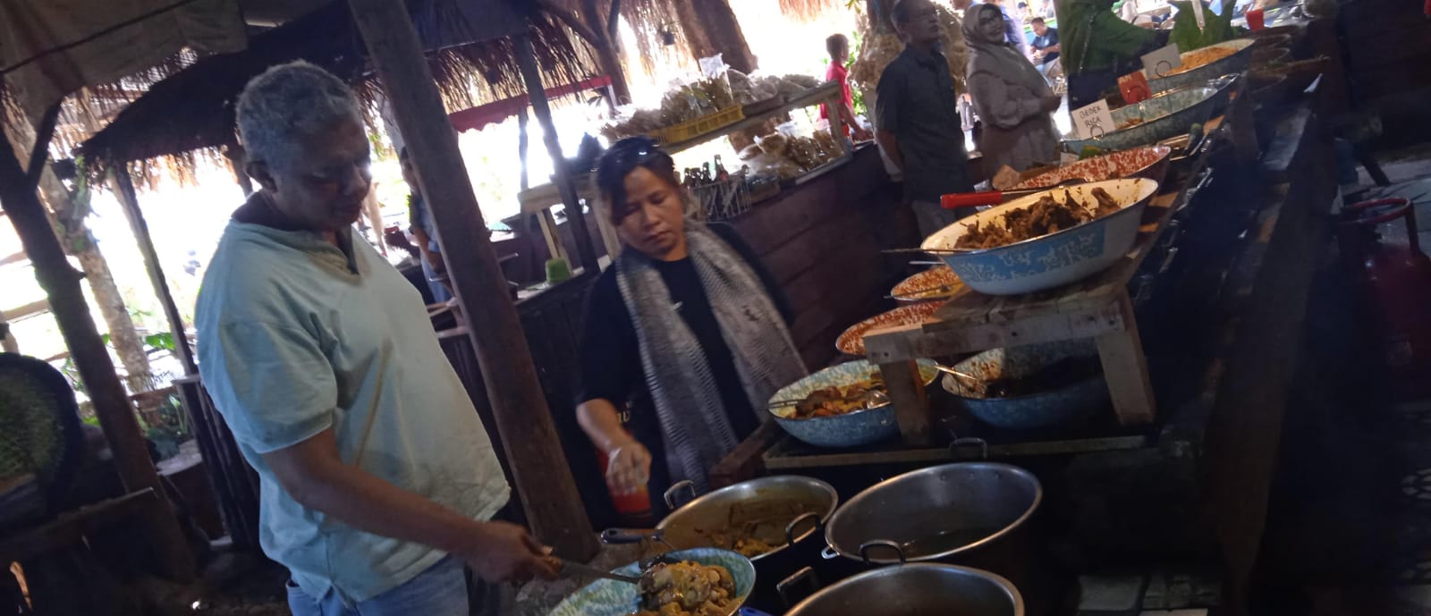 Pawon Sego Lego: Surga Kuliner bagi Pecinta Masakan Kampung