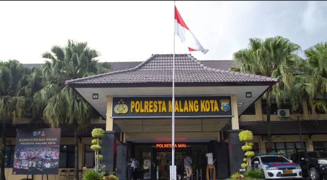 "Nomor WhatsApp Awak Media Diblokir oleh Kapolresta Malang Kota, Ada Apa Ini?"
