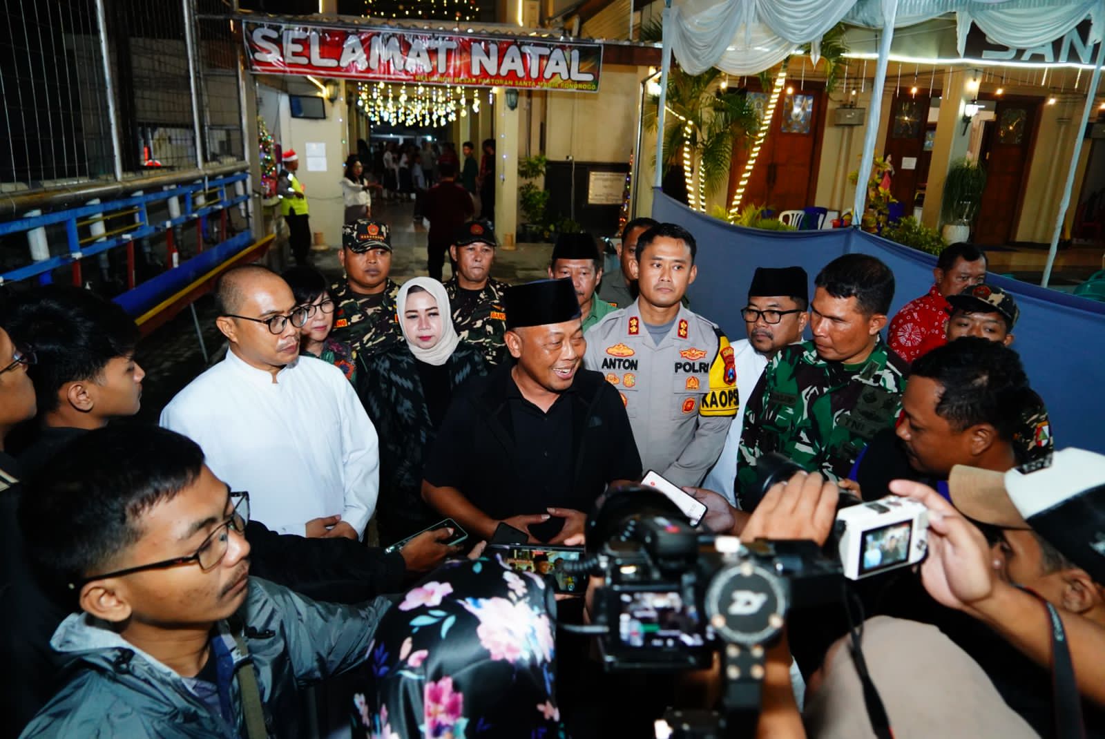 Polres Ponorogo dan Forkopimda Gelar Patroli Pastikan Ibadah Natal Berjalan Aman dan Khidmat