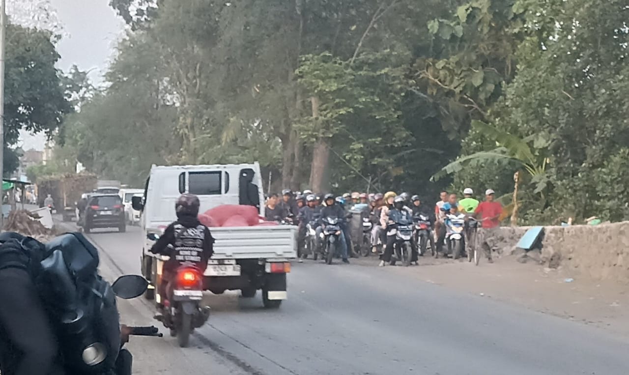 Antrian Kendaraan Akibat Proyek Jembatan Rp 6,3 Miliar, Penyedia Jasa Diminta Kerjakan Tepat Waktu