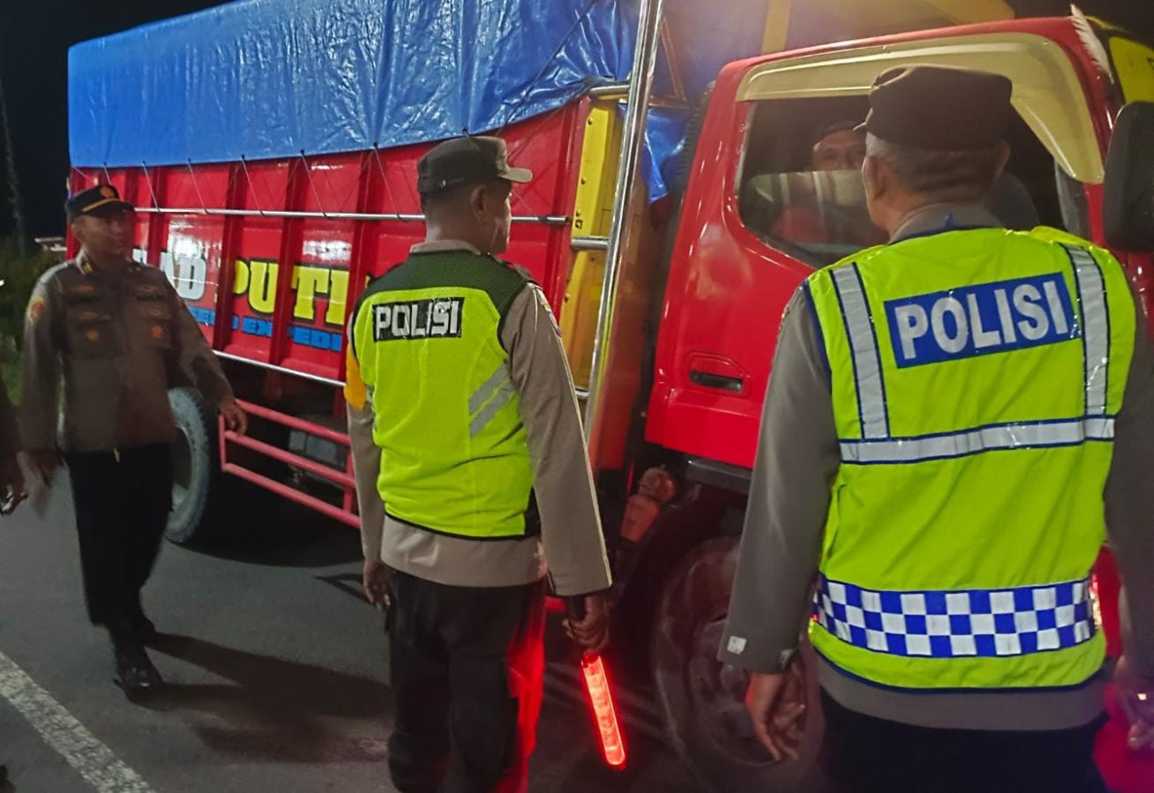Jajaran Polres Tulungagung Gelar Razia Dengan Sasaran Pengendara Roda Dua dan Empat, Harkamtibmas Malam Hari