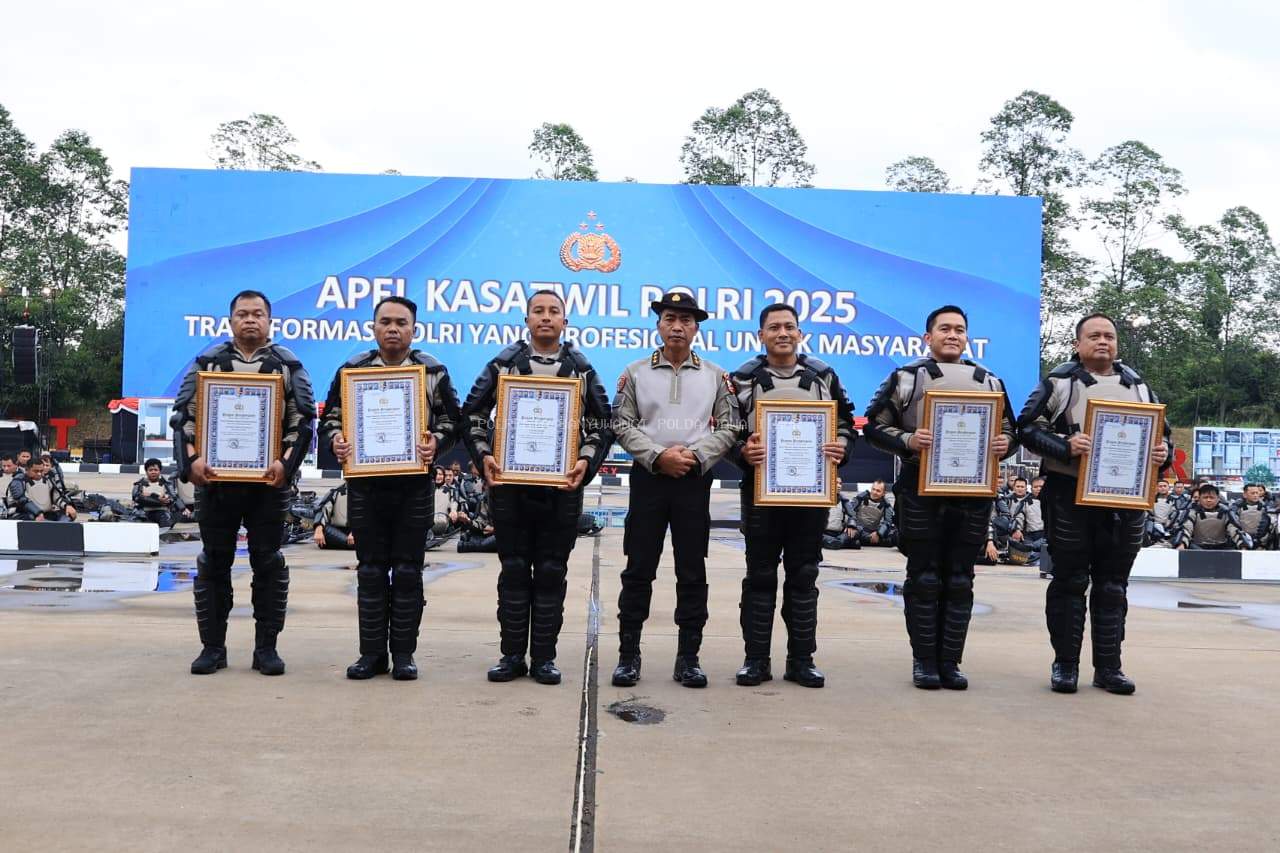 Polresta Banyuwangi Terima Penghargaan Orisinalitas & Ide Cerita Terbaik di Ajang Video PAMAPTA Polri 2025