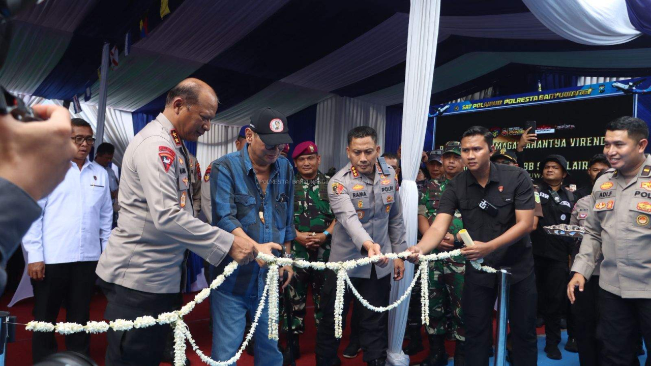 Perkuat keamanan Maritim; Kapolda Jatim Resmikan Dermaga dan Kapal Cepat Satpolairud Polresta Banyuwangi