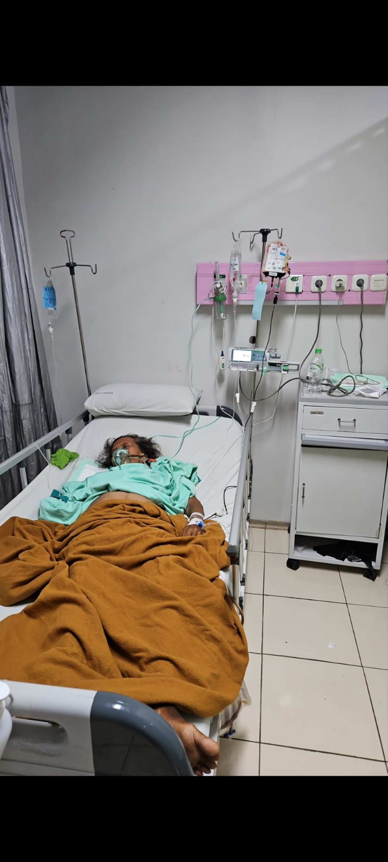 AWAK MEDIA PEDULI NASIB IBU SYAITUN, HARAP PERHATIAN DAN BANTUAN UNTUK BIAYA PENGOBATAN